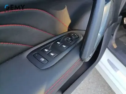 Photo 12 Peugeot 308  PureTech 130ch S&S EAT8