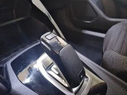 Photo 74 Peugeot 2008  PureTech 130 S&S EAT8