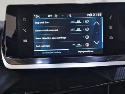 Photo 81 Peugeot 2008  PureTech 130 S&S EAT8