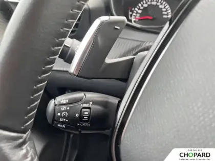 Photo 13 Peugeot 208  PureTech 100 S&S EAT8