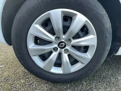 Photo 38 Renault Clio Gén. V (BJA) Ph1 NG Authentic 5