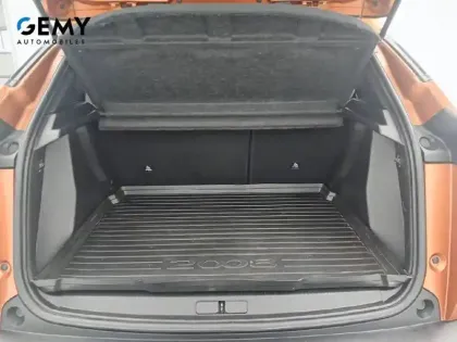 Photo 26 Peugeot 2008  PureTech 100 S&S BVM6