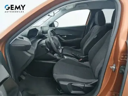 Photo 50 Peugeot 2008  PureTech 100 S&S BVM6