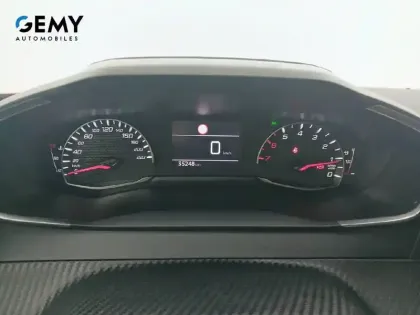 Photo 36 Peugeot 2008  PureTech 100 S&S BVM6