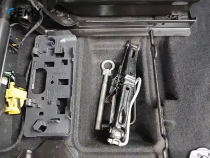 Photo 20 Peugeot Partner  FOURGON STANDARD 650 KG BLUEHDI 100 S&S BVM6