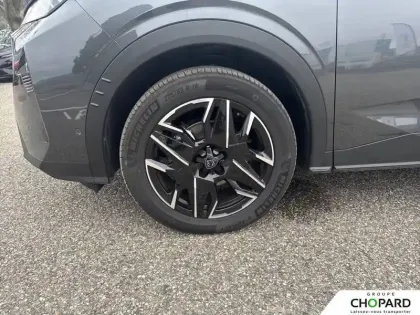 Photo 20 Peugeot 3008  Hybrid 145 e-DCS6