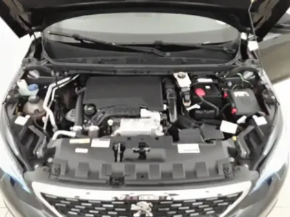 Photo 19 Peugeot 308  PureTech 130ch S&S EAT8