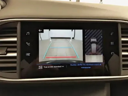 Photo 17 Peugeot 308  PureTech 130ch S&S EAT8