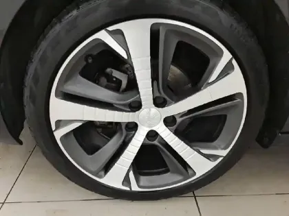 Photo 12 Peugeot 308  PureTech 130ch S&S EAT8