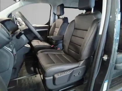 Photo 10 Peugeot Expert  CA FIXE M BLUEHDI 180 S&S EAT8