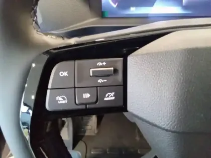 Photo 20 Peugeot Expert  CA FIXE M BLUEHDI 180 S&S EAT8