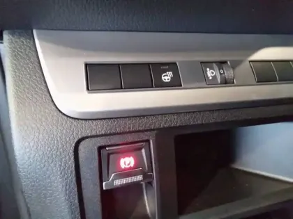 Photo 19 Peugeot Expert  CA FIXE M BLUEHDI 180 S&S EAT8