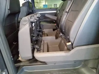 Photo 18 Peugeot Expert  CA FIXE M BLUEHDI 180 S&S EAT8