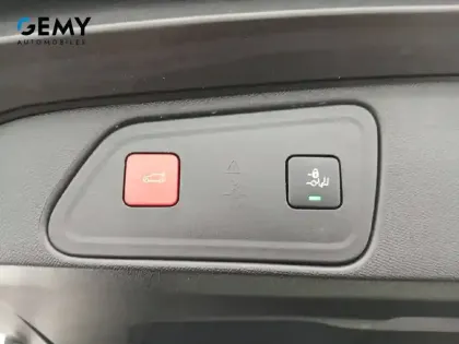 Photo 70 Peugeot 3008  Hybrid 225 e-EAT8