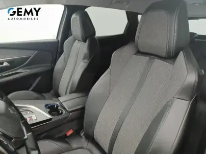 Photo 10 Peugeot 3008  PureTech 130ch S&S EAT8