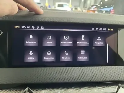 Photo 17 DS DS 4  BlueHDi 130 EAT8