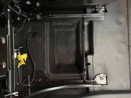 Photo 24 Peugeot Partner  FOURGON STANDARD 1000 KG BLUEHDI 130 S&S EAT8