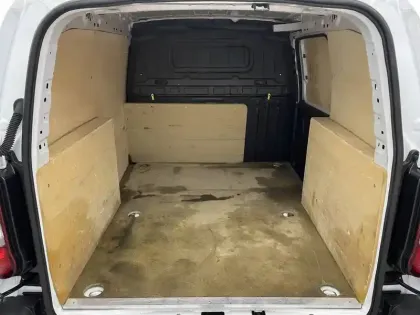 Photo 12 Peugeot Partner  FOURGON STANDARD 1000 KG BLUEHDI 130 S&S EAT8