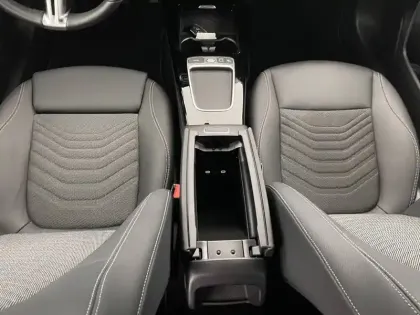 Photo 28 Mercedes Classe A  180 d 8G-DCT