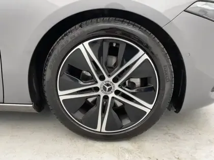 Photo 76 Mercedes Classe A  180 d 8G-DCT