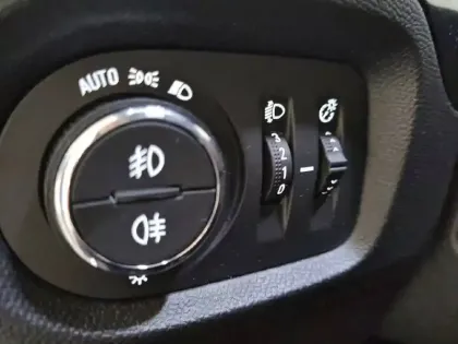 Photo 30 Opel Corsa  Electrique 136 ch & Batterie 50 kw/h