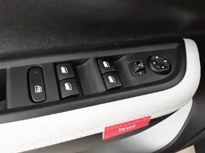 Photo 19 Citroën C3  Turbo 100 ch BVM6