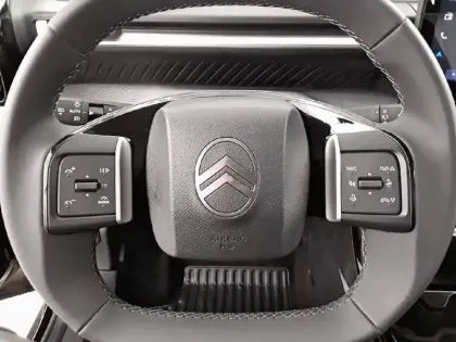 Photo 8 Citroën C3  Turbo 100 ch BVM6