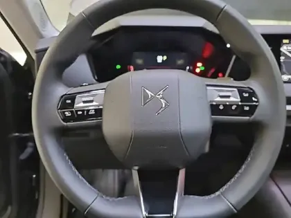 Photo 30 DS DS 4  BlueHDi 130 EAT8