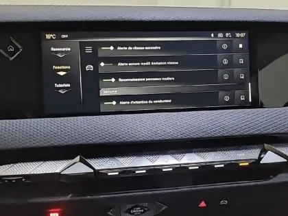 Photo 44 DS DS 4  BlueHDi 130 EAT8