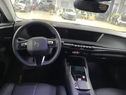 Photo 9 DS DS 4  BlueHDi 130 EAT8