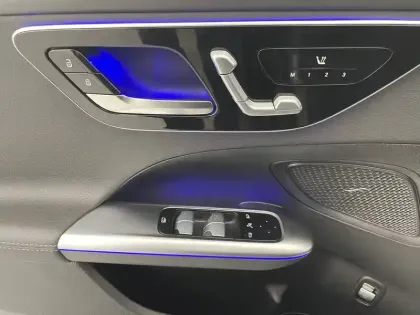 Photo 27 Mercedes Classe C  200 d 9G-Tronic