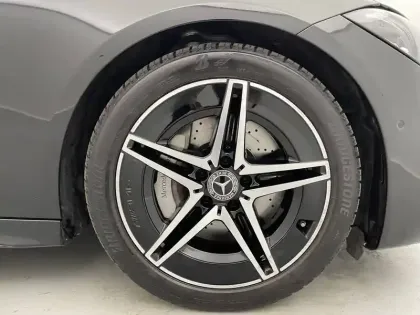 Photo 12 Mercedes Classe C  200 d 9G-Tronic