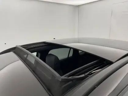 Photo 31 Mercedes GLA  250 e Hybrid EQ 8G-DCT