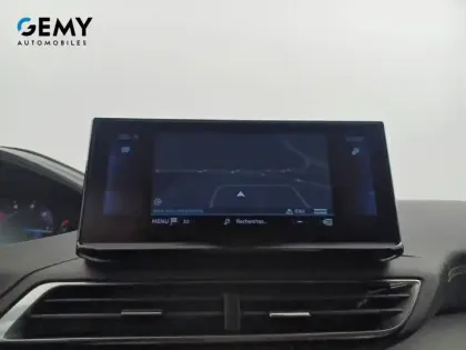 Photo 20 Peugeot 3008  PureTech 130ch S&S EAT8