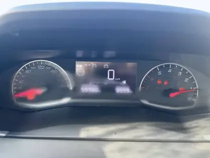 Photo 11 Peugeot 208  PureTech 75 S&S BVM5