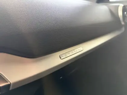 Photo 21 Audi Q2 S 50 TFSI 300 ch S tronic 7 Quattro