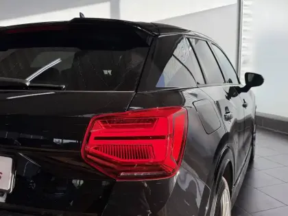 Photo 15 Audi Q2 S 50 TFSI 300 ch S tronic 7 Quattro