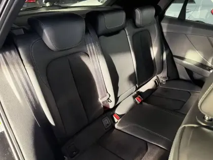 Photo 10 Audi Q2 S 50 TFSI 300 ch S tronic 7 Quattro