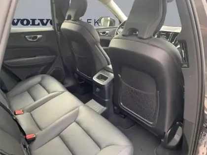 Photo 13 Volvo Xc60  T6 Recharge AWD 253 ch + 145 ch Geartronic 8