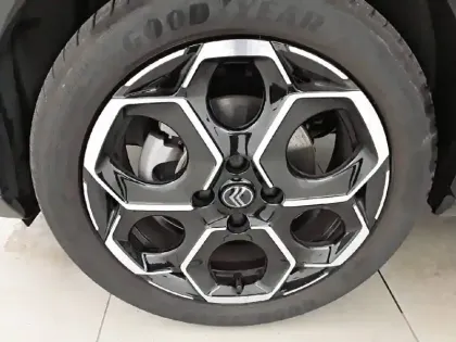 Photo 12 Citroën C3  Turbo 100 ch BVM6