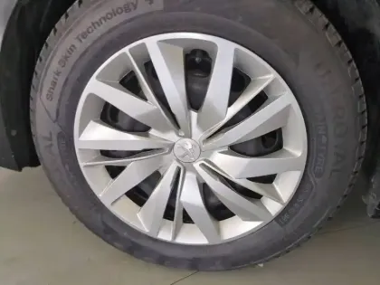 Photo 12 Peugeot 208  PureTech 75 S&S BVM5