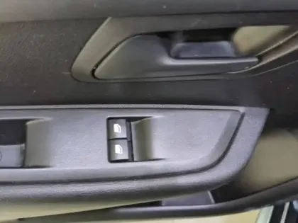 Photo 25 Peugeot 208  PureTech 75 S&S BVM5