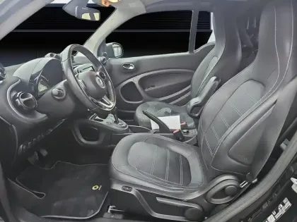 Photo 8 Smart Fortwo  Cabrio 0.9 90 ch S&S BA6