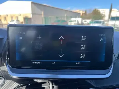 Photo 61 Peugeot 208  PureTech 100 S&S EAT8