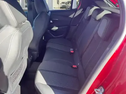 Photo 33 Peugeot 208  PureTech 100 S&S EAT8