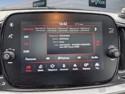 Photo 10 Fiat 500  1.0 70 ch Hybride BSG S/S Dolcevita