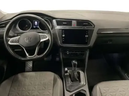 Photo 8 Volkswagen Tiguan 2.0 TDI 150ch DSG7 Life Plus