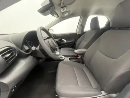 Photo 21 Toyota Yaris Hybride 116h Dynamic