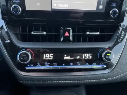 Photo 15 Toyota Corolla Hybrid Design 1.8 122 ch