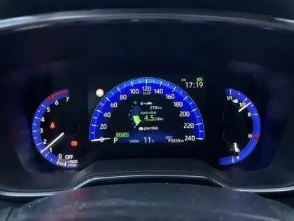 Photo 11 Toyota Corolla Hybrid Design 1.8 122 ch